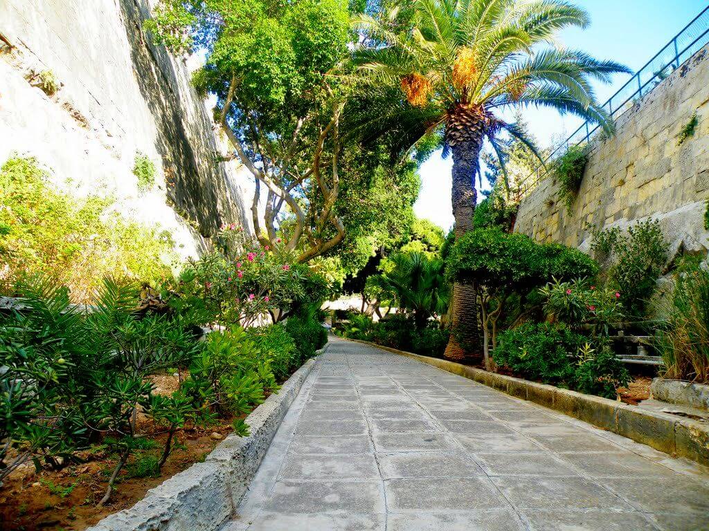 SA MAISON GARDEN IN FLORIANA